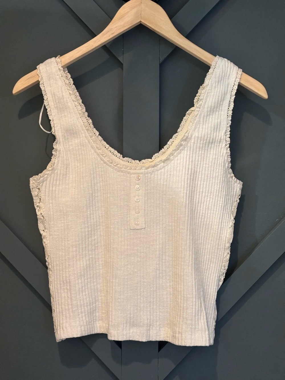 Free The Roses white ribbed lace-trim Henley tank top NWT